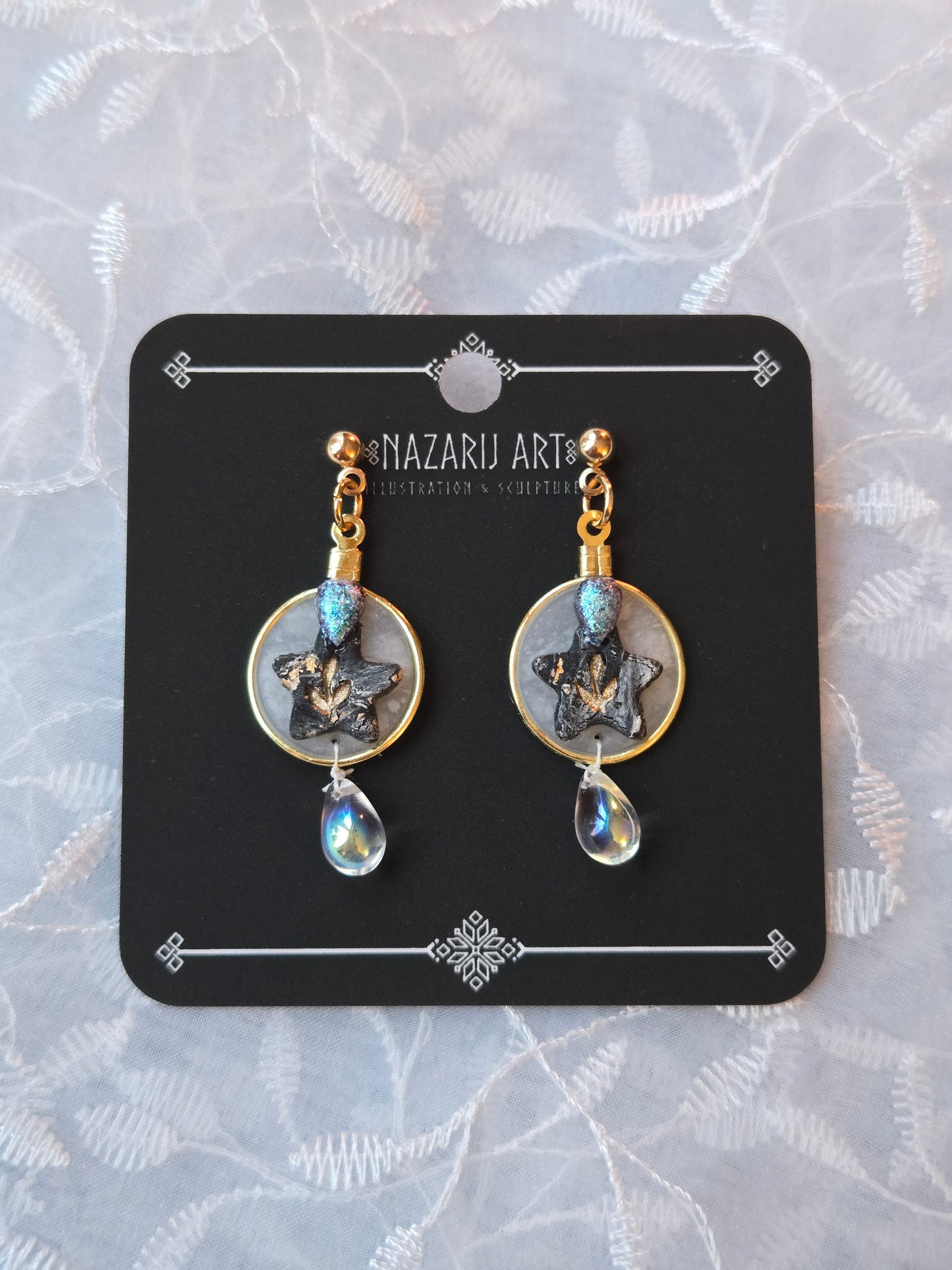 Botany Star Yule Earrings